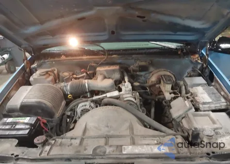 1996 Chevrolet Gmt-400 C1500 from USA, damaged, VIN 1GCEC14W1TZ101341